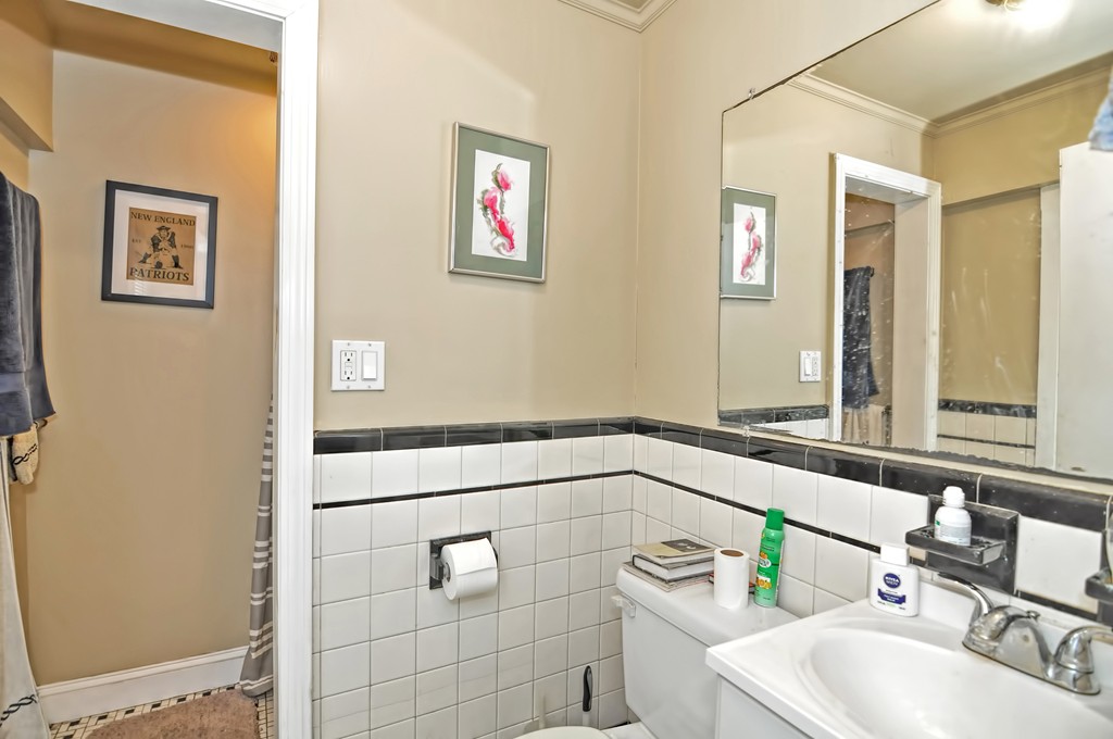54 Spring Street Somerville, MA 02143 - Photo 19 of 30 Gallery Image 19