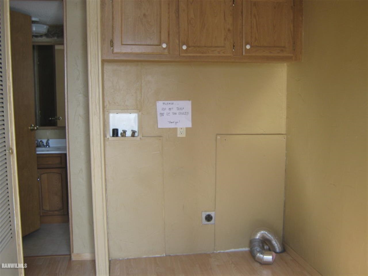 4914 West Winneshiek Road Freeport, IL 61032 - Photo 9 of 22 Gallery Image 9