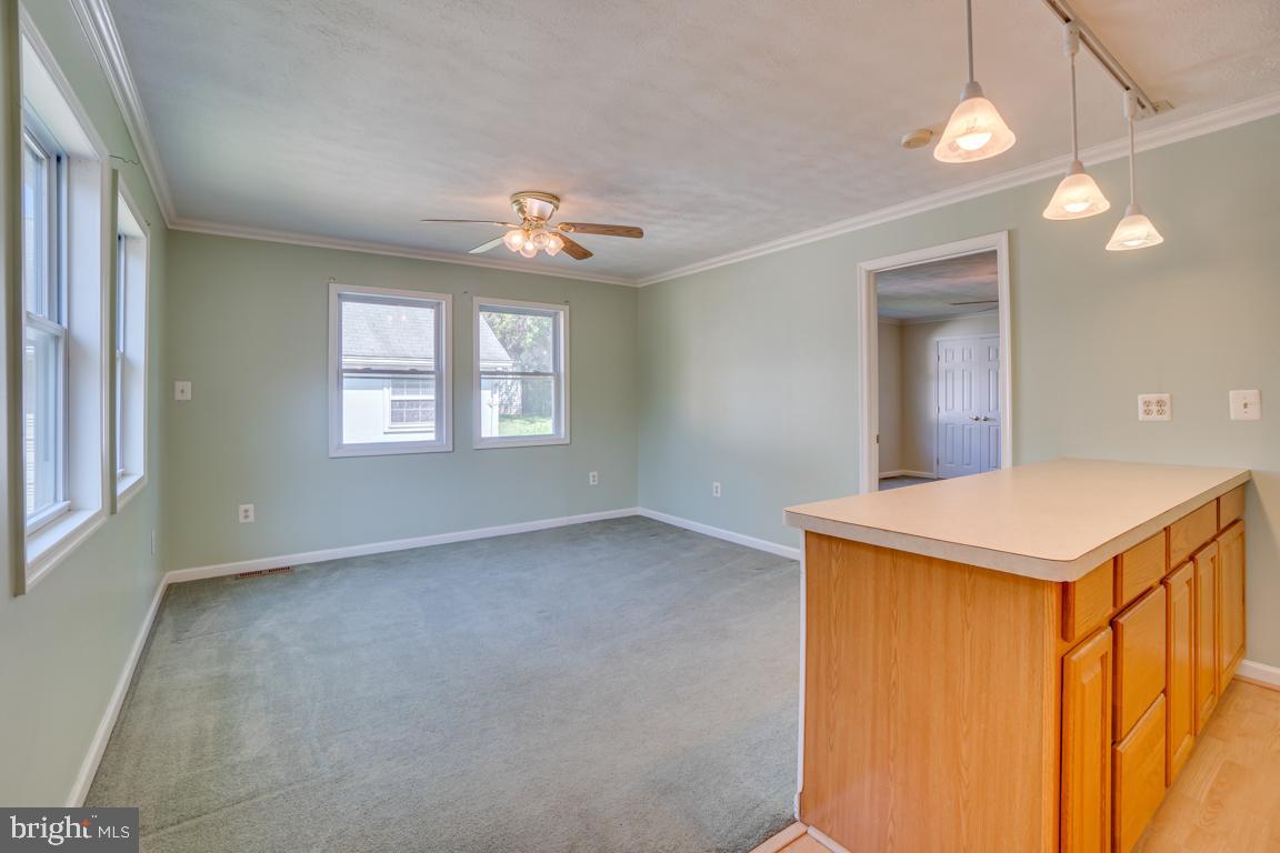 14702 Featherstone Road Woodbridge, VA 22191 - Photo 24 of 41 Gallery Image 24