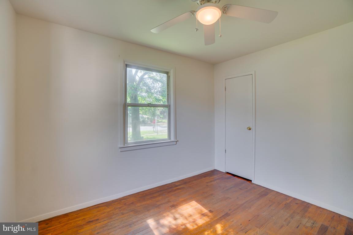14702 Featherstone Road Woodbridge, VA 22191 - Photo 30 of 41 Gallery Image 30