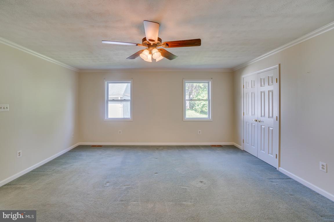 14702 Featherstone Road Woodbridge, VA 22191 - Photo 38 of 41 Gallery Image 38