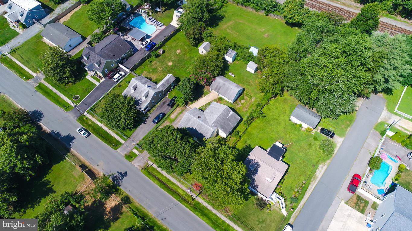14702 Featherstone Road Woodbridge, VA 22191 - Photo 9 of 41 Gallery Image 9