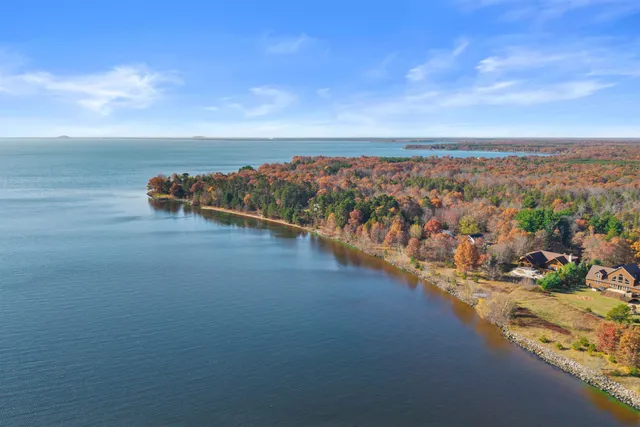 $325,000 | N13692 Pinewood Drive, Necedah, WI 54646