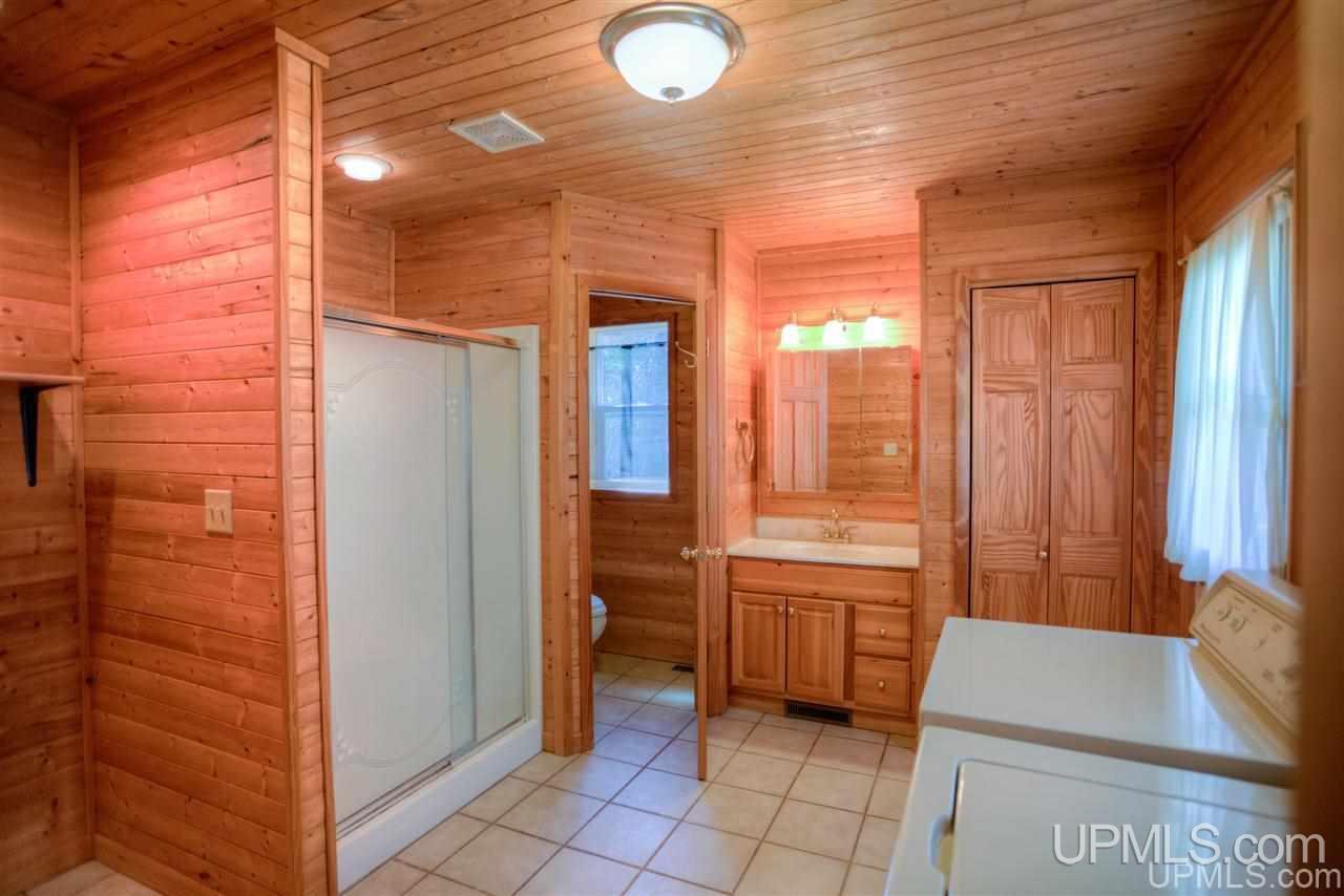 E5233 Sunset Road Ironwood, MI 49938 - Photo 9 of 30 Gallery Image 9
