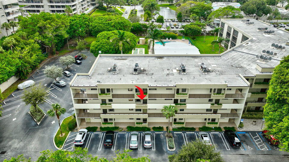 555 Banyan Tree Lane, Unit 302 Delray Beach, FL 33483 - Photo 18 of 69 18-web-or-mls-DJI_0178_79_80_81_82