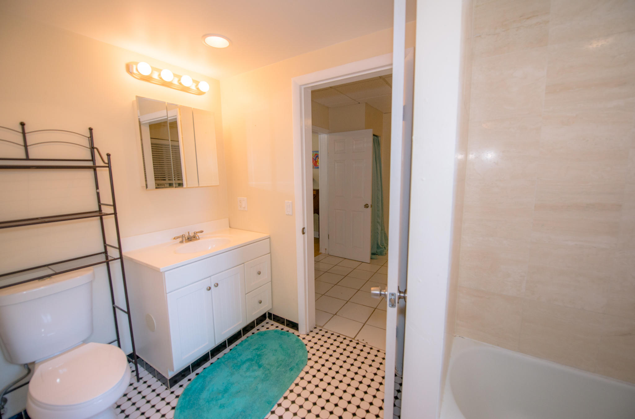 125 Sterling Road Tavernier, FL 33070 - Photo 18 of 23 Bathroom