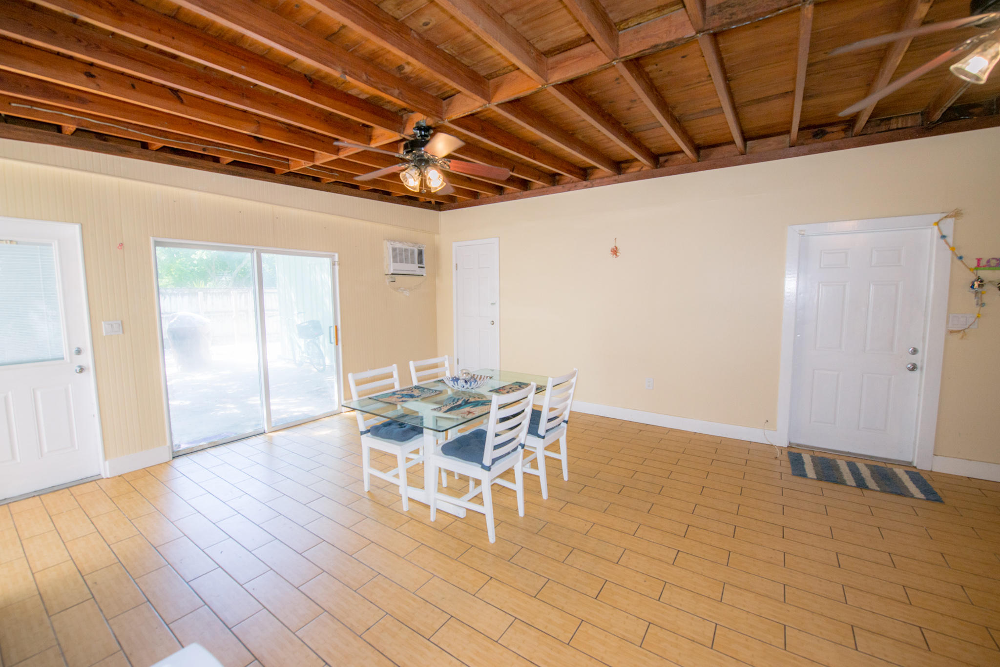 125 Sterling Road Tavernier, FL 33070 - Photo 9 of 23 Dining