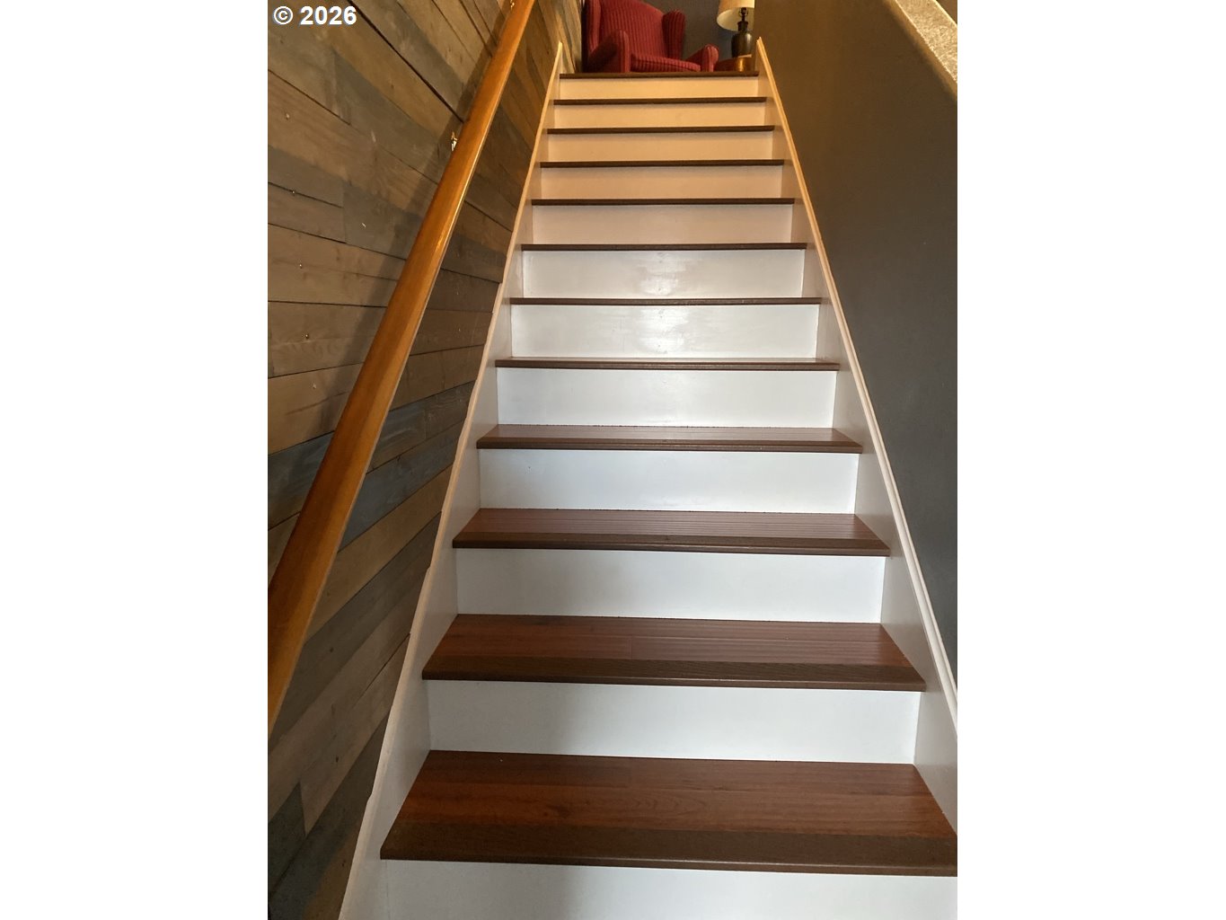 1414 Brandt Road, Unit F39 Vancouver, WA 98661 - Photo 10 of 26 Staircase
