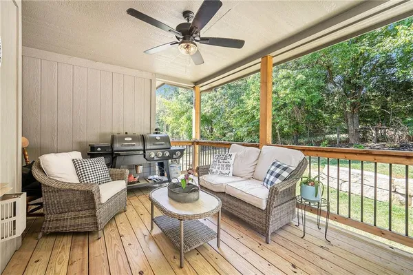 $442,000 | 208 South Marimack Drive, Kearney, MO 64060