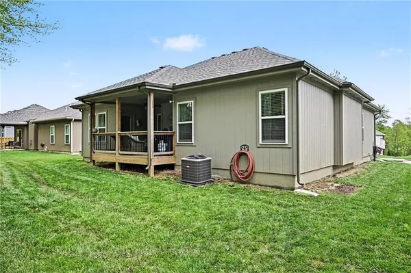 $442,000 | 208 South Marimack Drive, Kearney, MO 64060