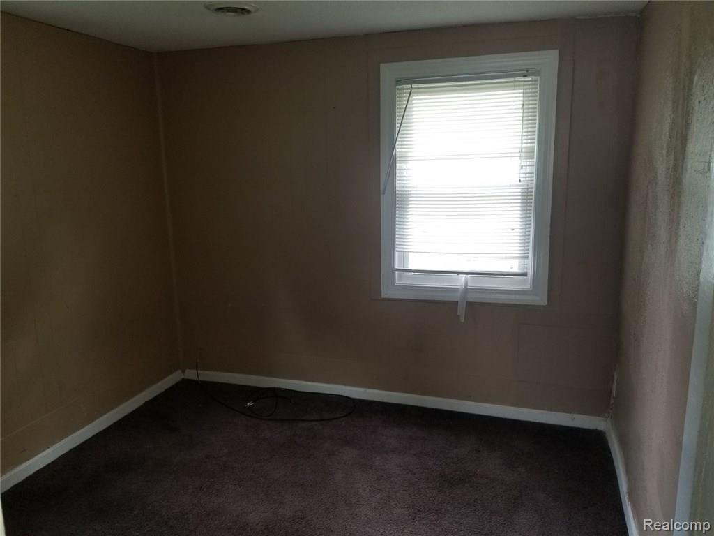 35827 Beverly Road Romulus, MI 48174 - Photo 6 of 13