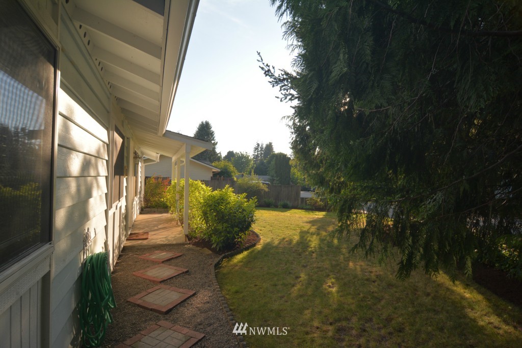 3020 193rd Place Southeast Bothell, WA 98012 - Photo 22 of 24