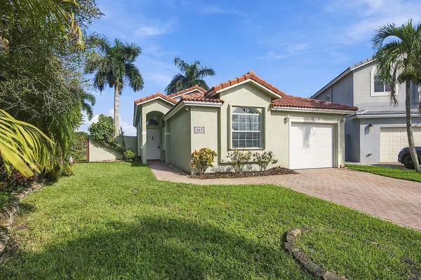 $3,950 | 10627 Northwest 7th Street, Pembroke Pines, FL 33026