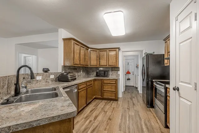 $172,900 | 106 Barker Street, Trinity, TX 75862