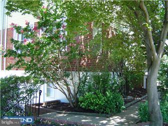 3835 Red Lion Road Philadelphia, PA 19154 - Photo 3 of 11 Exterior Side