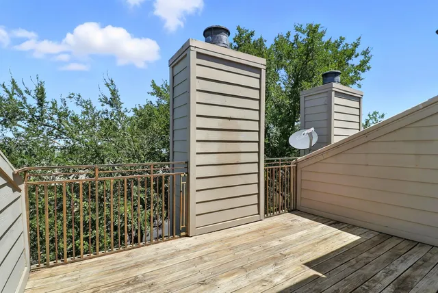 a view of a entryway