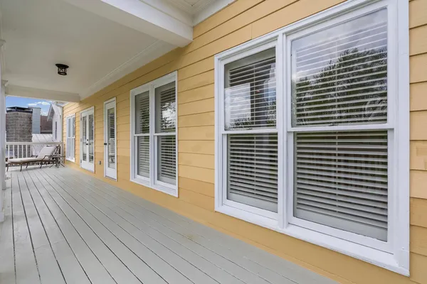 $579,000 | 182 Harbor Isle Circle East, Memphis, TN 38103