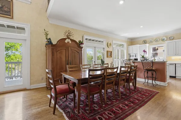 $579,000 | 182 Harbor Isle Circle East, Memphis, TN 38103