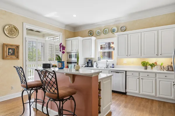 $579,000 | 182 Harbor Isle Circle East, Memphis, TN 38103