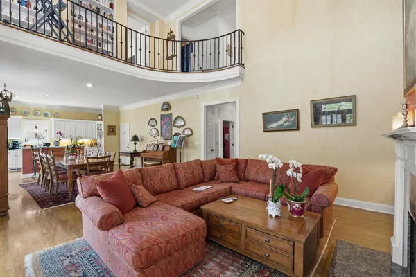 $579,000 | 182 Harbor Isle Circle East, Memphis, TN 38103