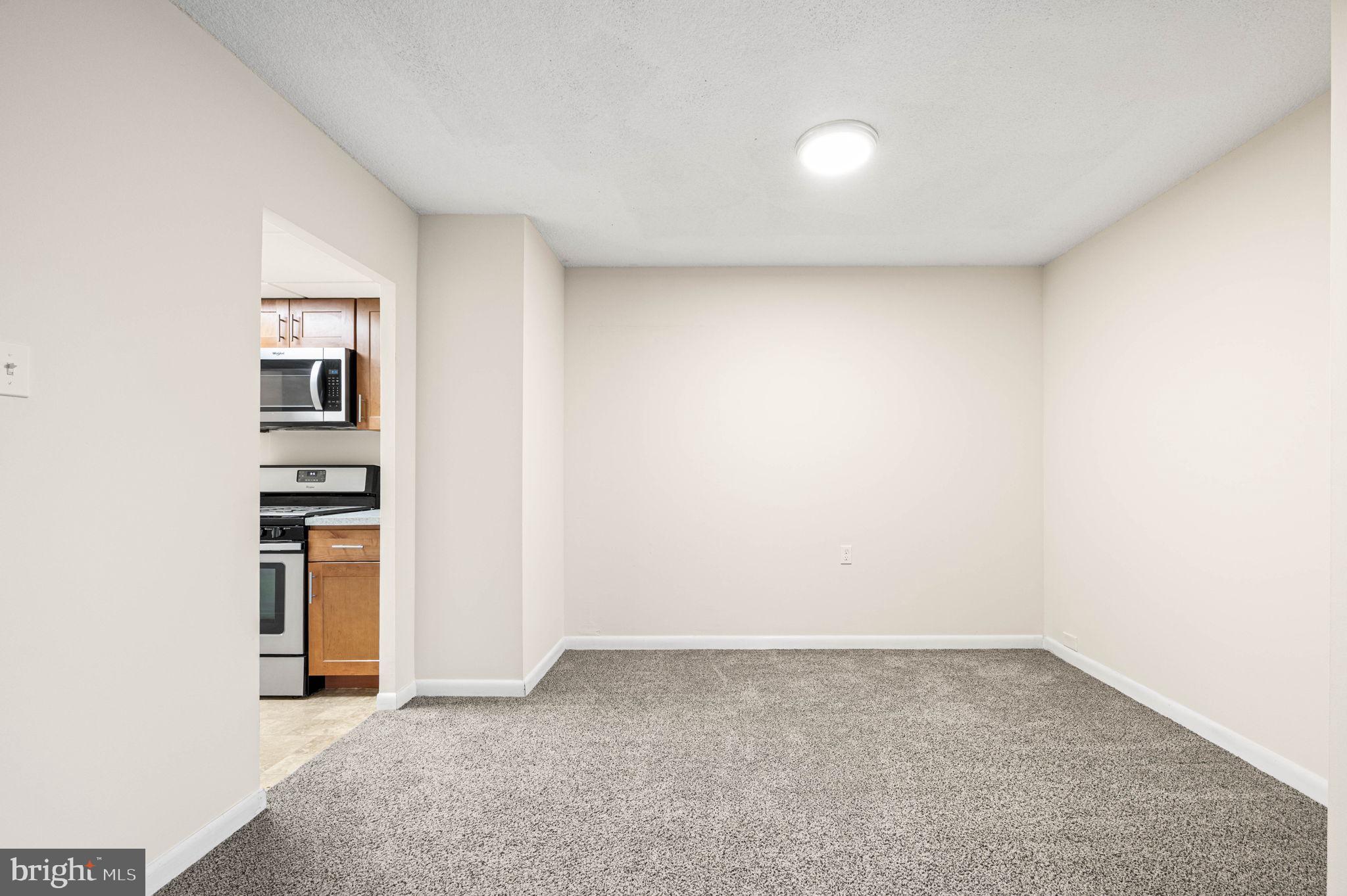 801 Yale Avenue, Unit 610 Swarthmore, PA 19081 - Photo 8 of 39 Dining area.
