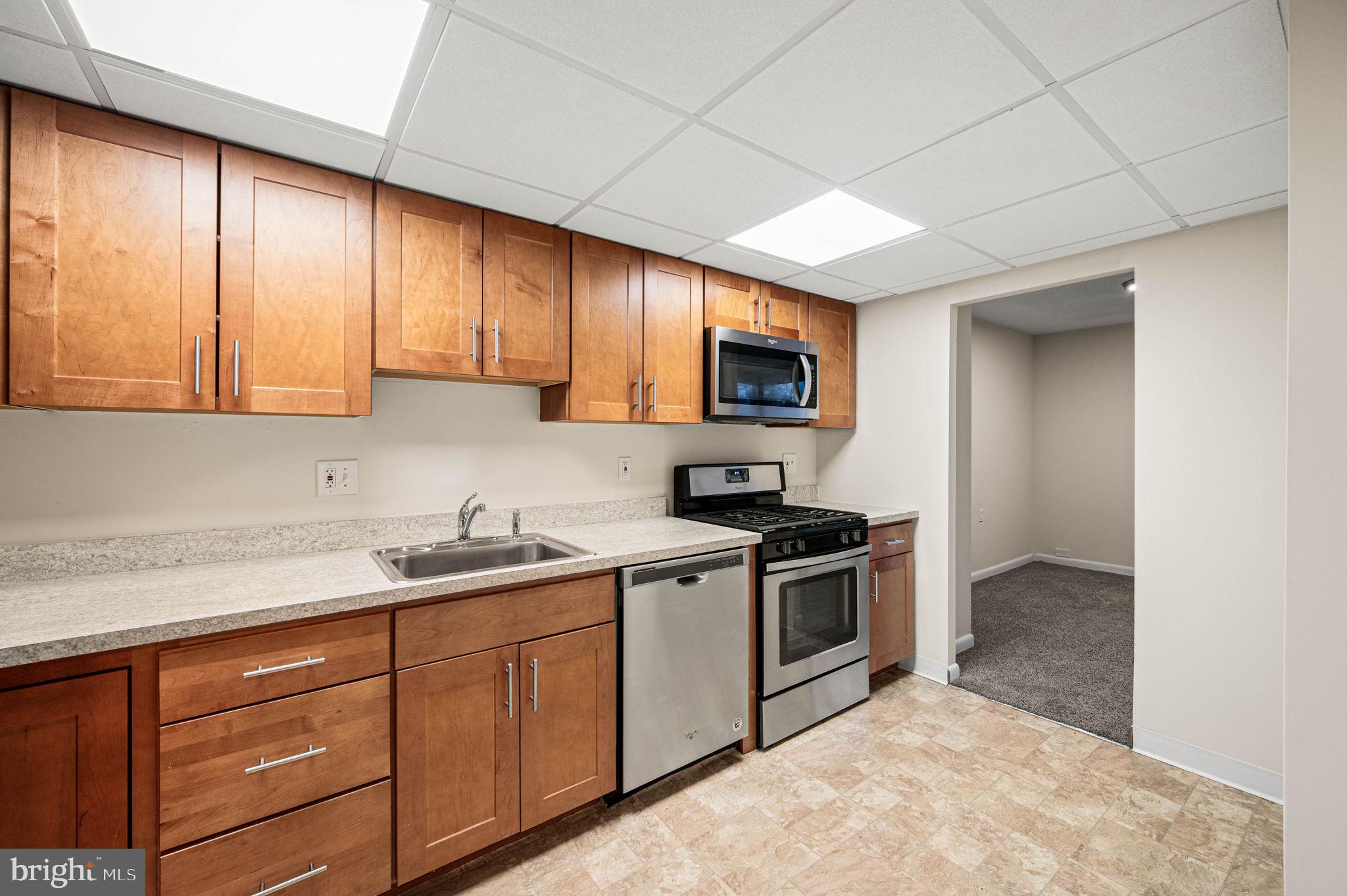 801 Yale Avenue, Unit 610 Swarthmore, PA 19081 - Photo 10 of 39 Updated kitchen.