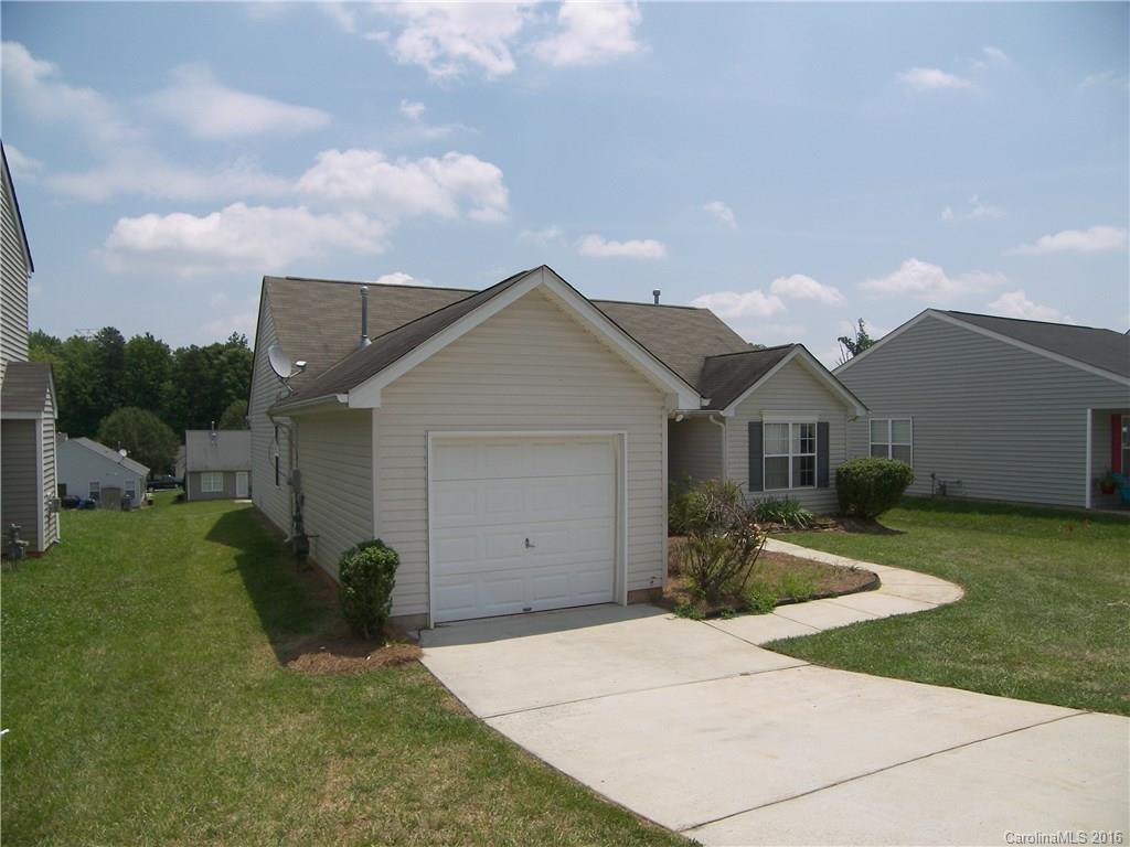6510 Sunman Road Charlotte, NC 28216 - Photo 3 of 19 Gallery Image 3