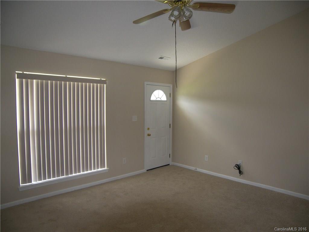 6510 Sunman Road Charlotte, NC 28216 - Photo 5 of 19 Gallery Image 5