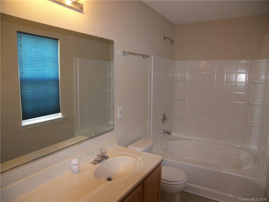 6510 Sunman Road Charlotte, NC 28216 - Photo 8 of 19 Gallery Image 8