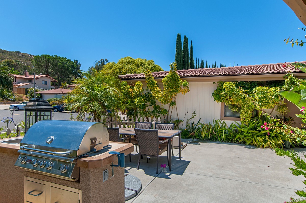 12610 Pedriza Road Poway, CA 92064 - Photo 3 of 25