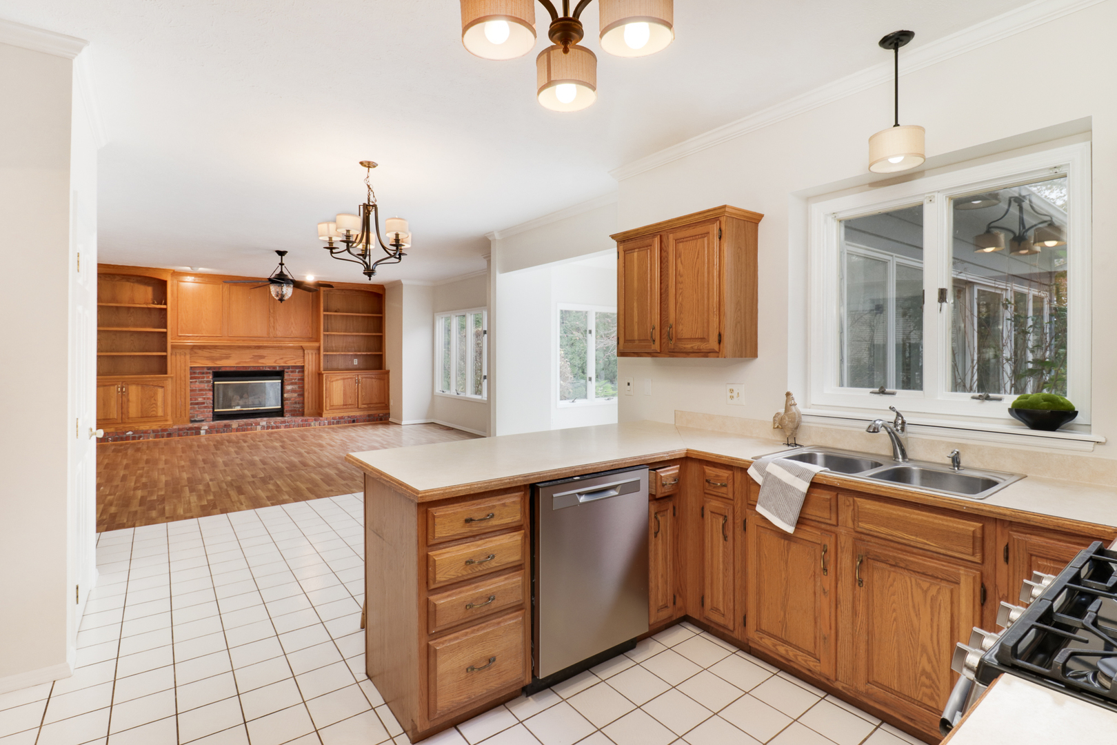 1510 Dover Road Bloomington, IL 61704 - Photo 14 of 43 Gallery Image 14