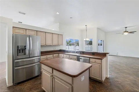 $450,000 | 1728 Northwest 7th Avenue, Cape Coral, FL 33993