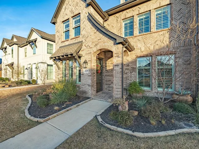 $485,000 | 2129 Domingo Drive, Fort Worth, TX 76008