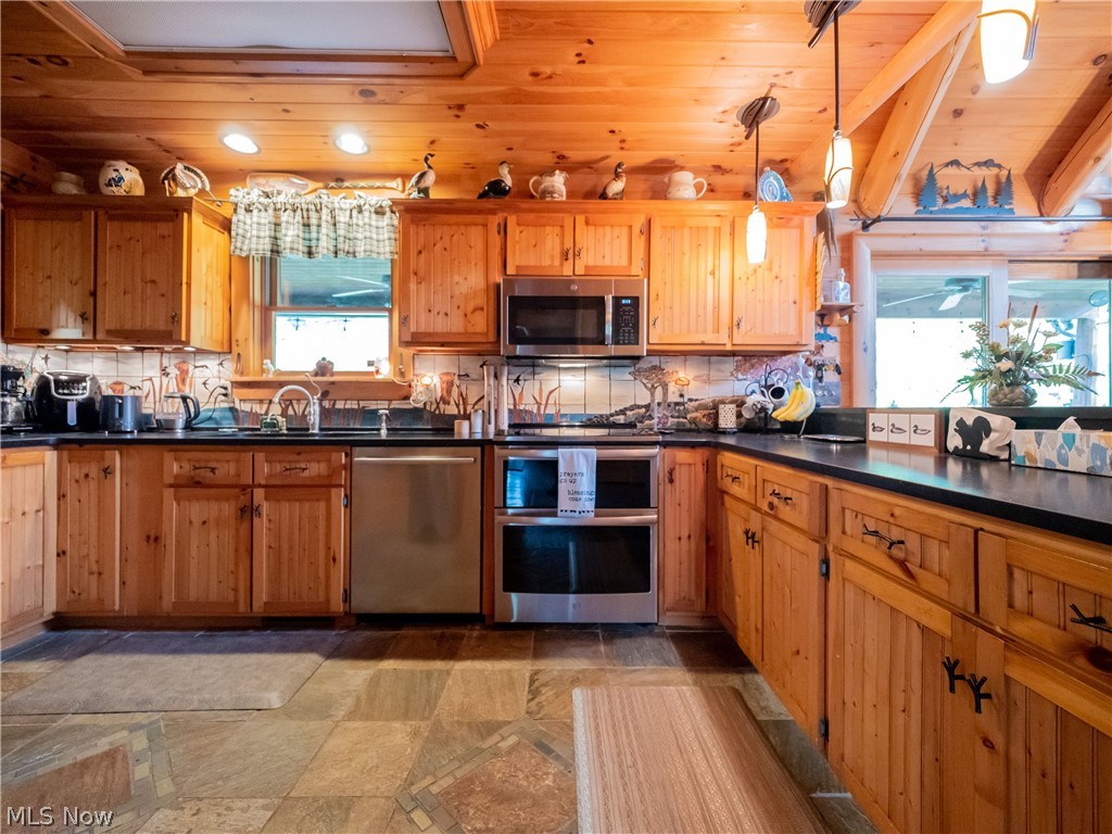 1491 Vesta Road Wakeman, OH 44889 - Photo 10 of 35