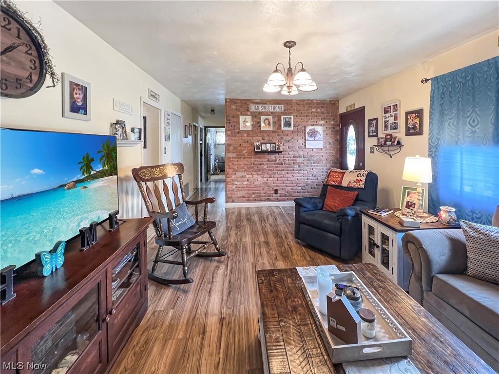 105 Rome Street Weirton, WV 26062 - Photo 3 of 19 Gallery Image 3