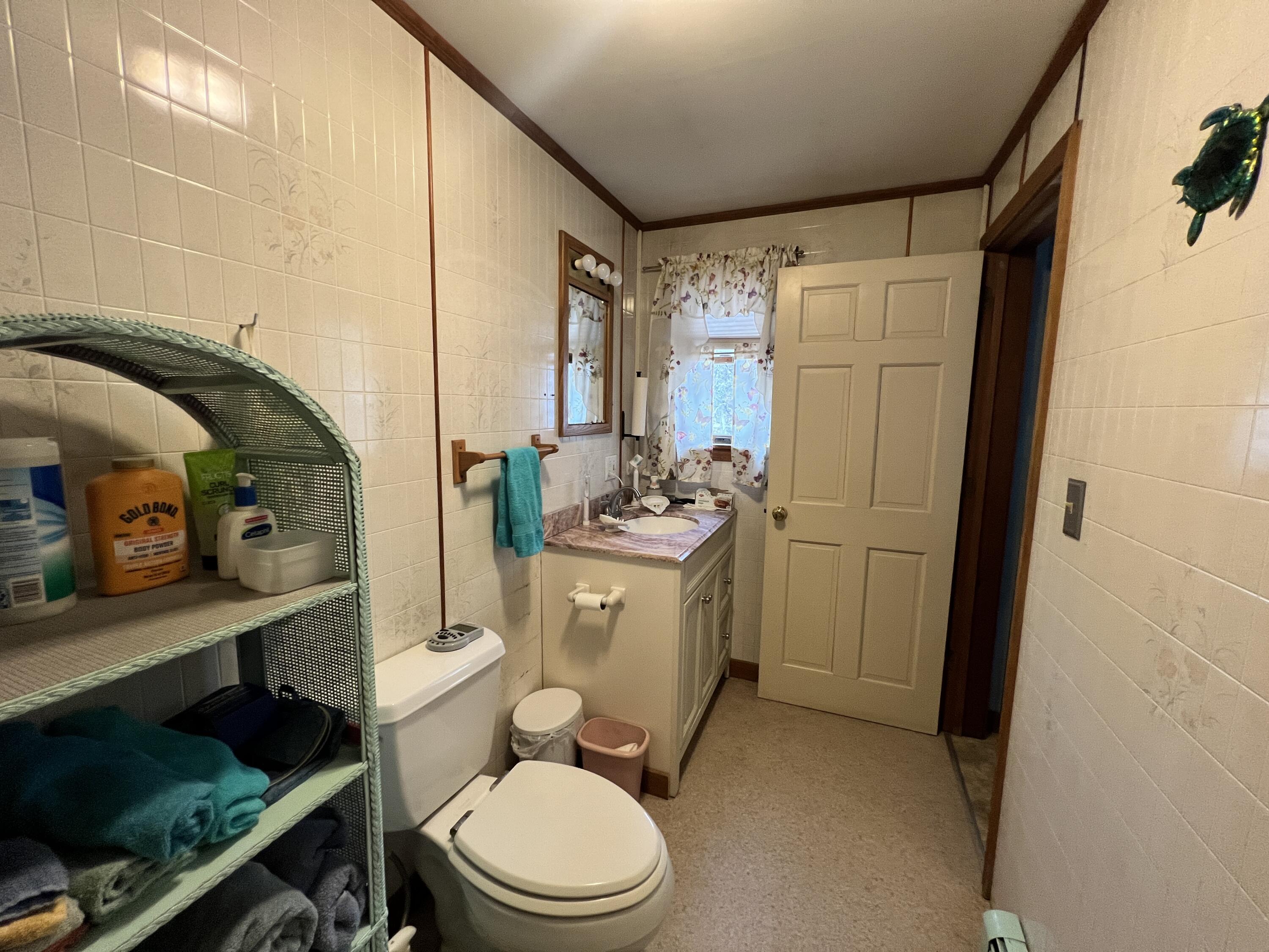 188 Mill Hill Road Waterford, ME 04088 - Photo 14 of 68 First Floor Bathroom