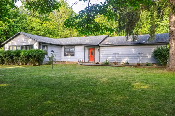 $464,900 | 12422 Lubke Road, New Buffalo, MI 49117