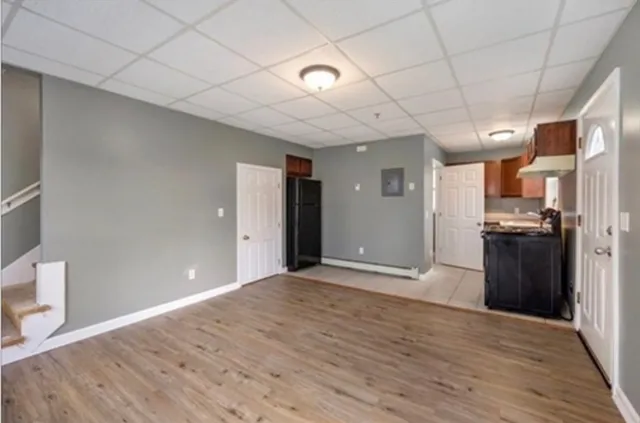 $1,600 | 151 Whipple Street, Unit 1, Fall River, MA 02721