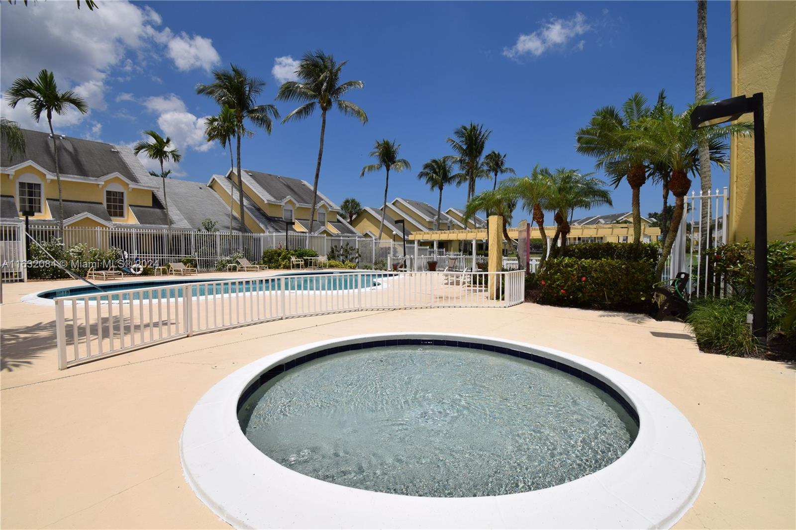 6324 La Costa Drive, Unit J Boca Raton, FL 33433 - Photo 39 of 53