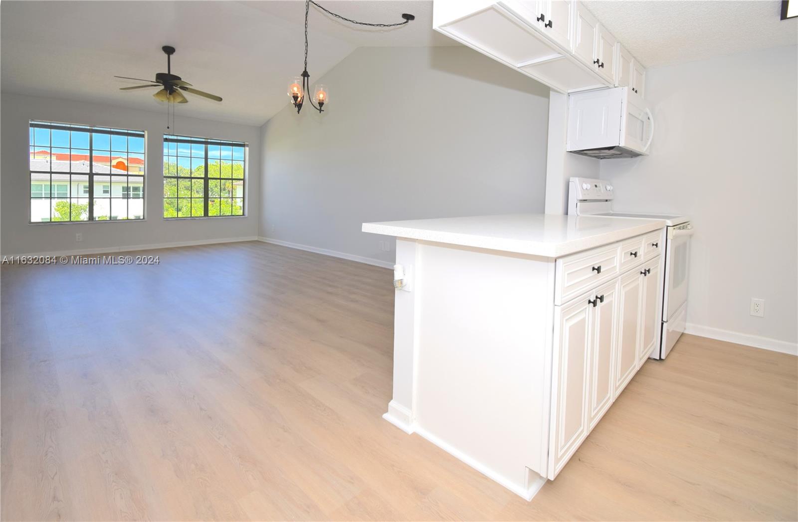 6324 La Costa Drive, Unit J Boca Raton, FL 33433 - Photo 4 of 53