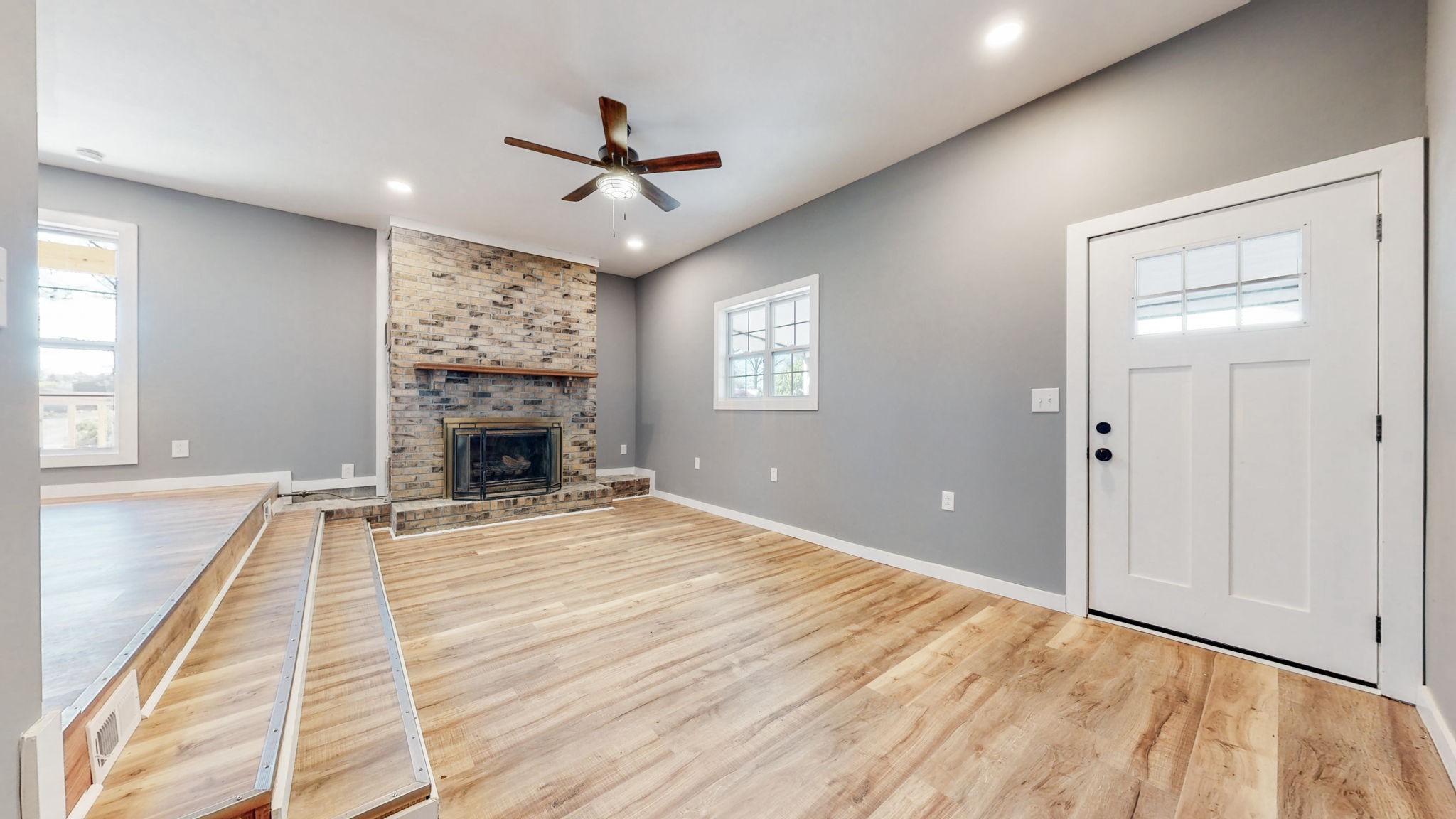 240 Myers Road Winchester, TN 37398 - Photo 12 of 46 a view of empty room with wooden floor and fan