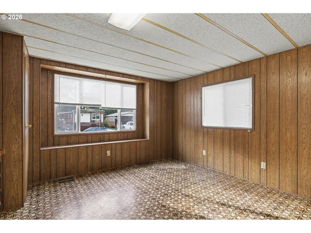 $65,000 | 82274 River Drive, Creswell, OR 97426