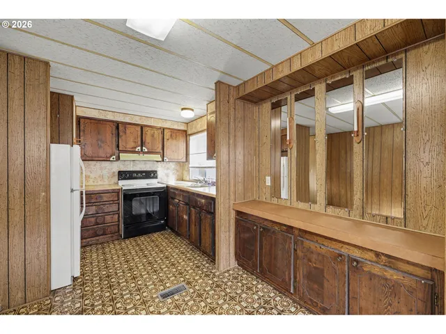 $65,000 | 82274 River Drive, Creswell, OR 97426