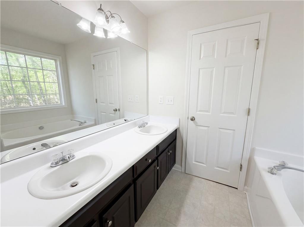 40 Cranbrook Court Covington, GA 30016 - Photo 19 of 33