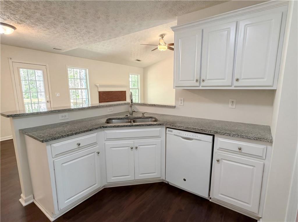 40 Cranbrook Court Covington, GA 30016 - Photo 10 of 33