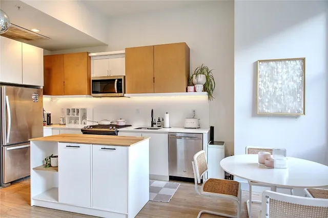 $499,000 | 32 Custom House Street, Unit 201, Providence, RI 02903