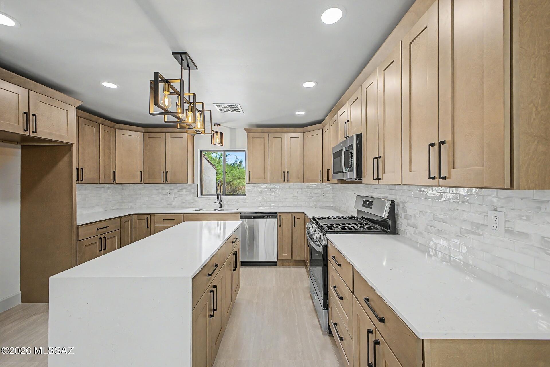 1514 East Lind Road Tucson, AZ 85719 - Photo 13 of 51