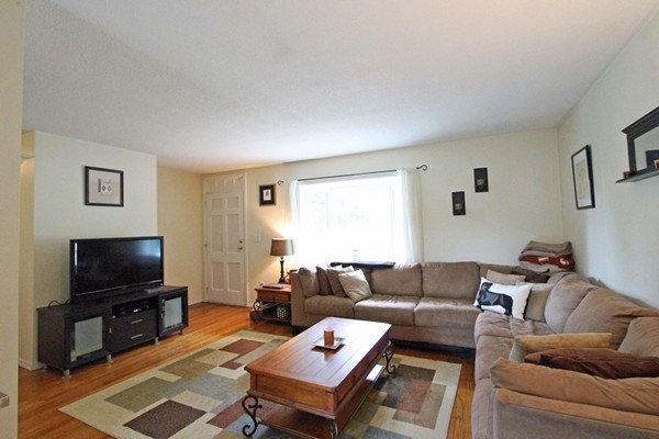 172 State Road Whately, MA 01373 - Photo 4 of 21 Gallery Image 4