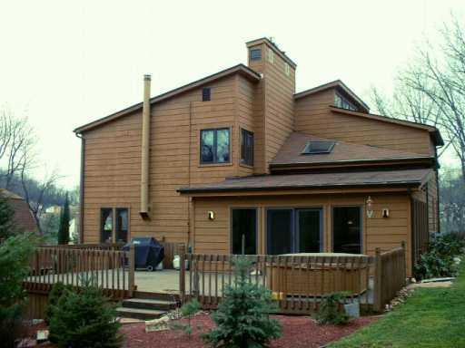 5633 Aiken Road McKees Rocks, PA 15136 - Photo 2 of 8