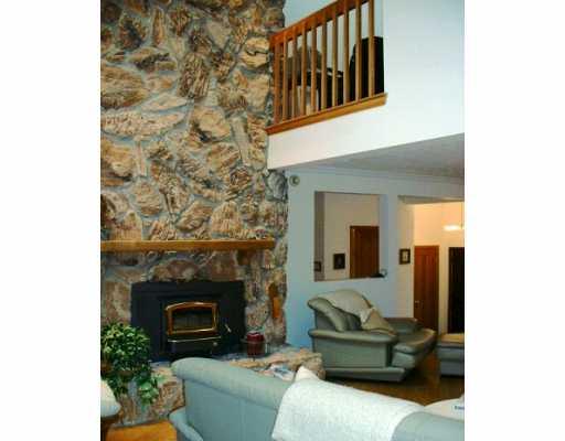 5633 Aiken Road McKees Rocks, PA 15136 - Photo 6 of 8